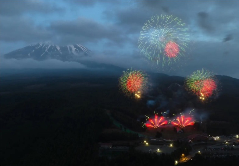 イベント告知】富士山で春の花火エンターテインメント。日本の“花火師