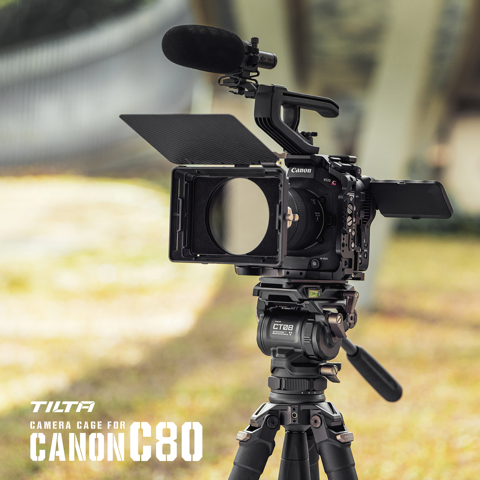 木製ハンドルなど付属するキヤノン「EOS C80」専用ケージ