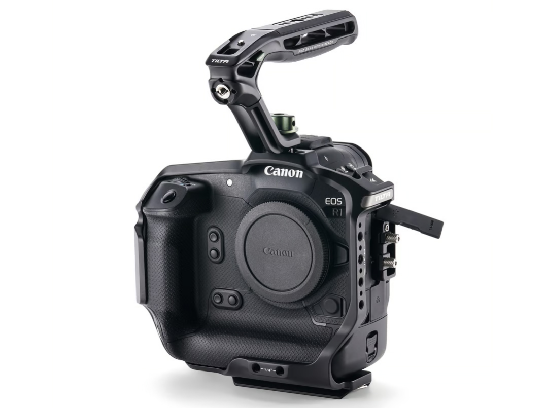 ボディに合わせた設計のキヤノン「EOS R1」専用カメラケージ