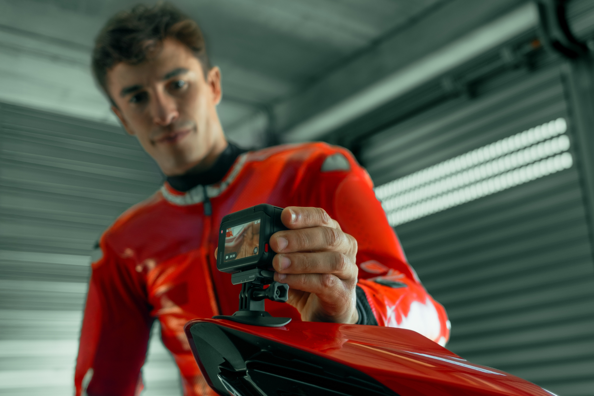 Insta360がMotoGP王者マルク・マルケス選手とコラボ - デジカメ Watch
