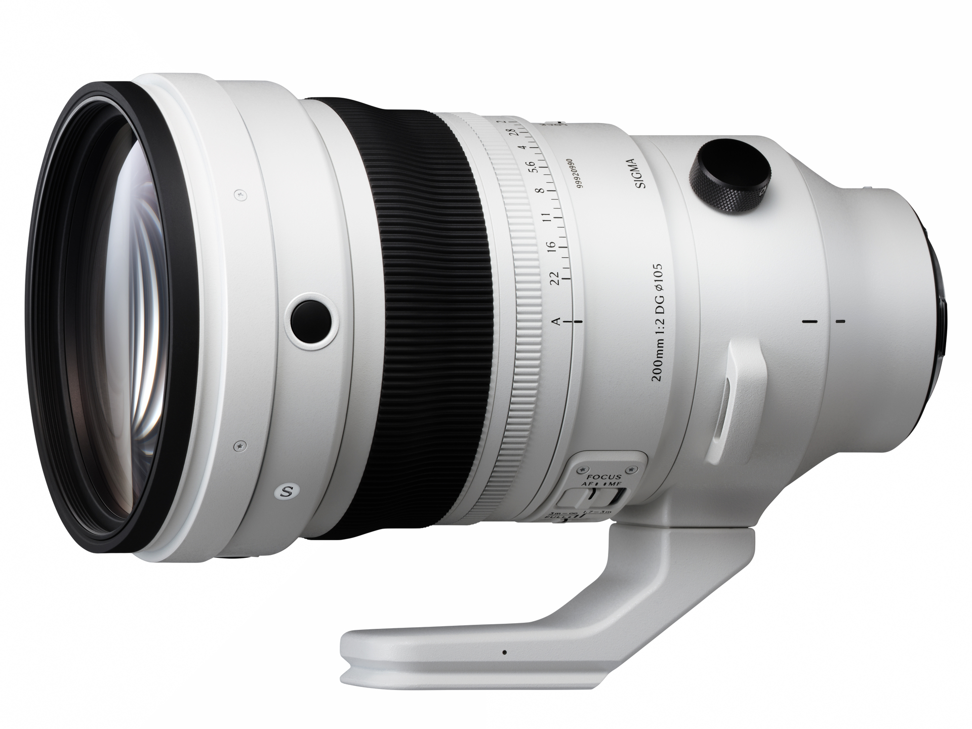 シグマから「フルサイズミラーレス用初」の200mm F2レンズ