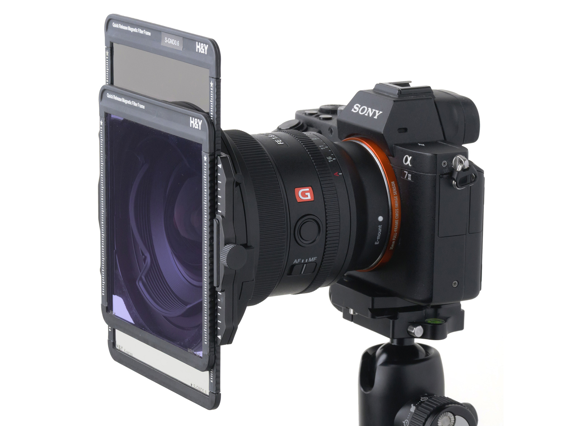 角型フィルターをソニー「FE 14mm F1.8 GM」に装着 - デジカメ Watch