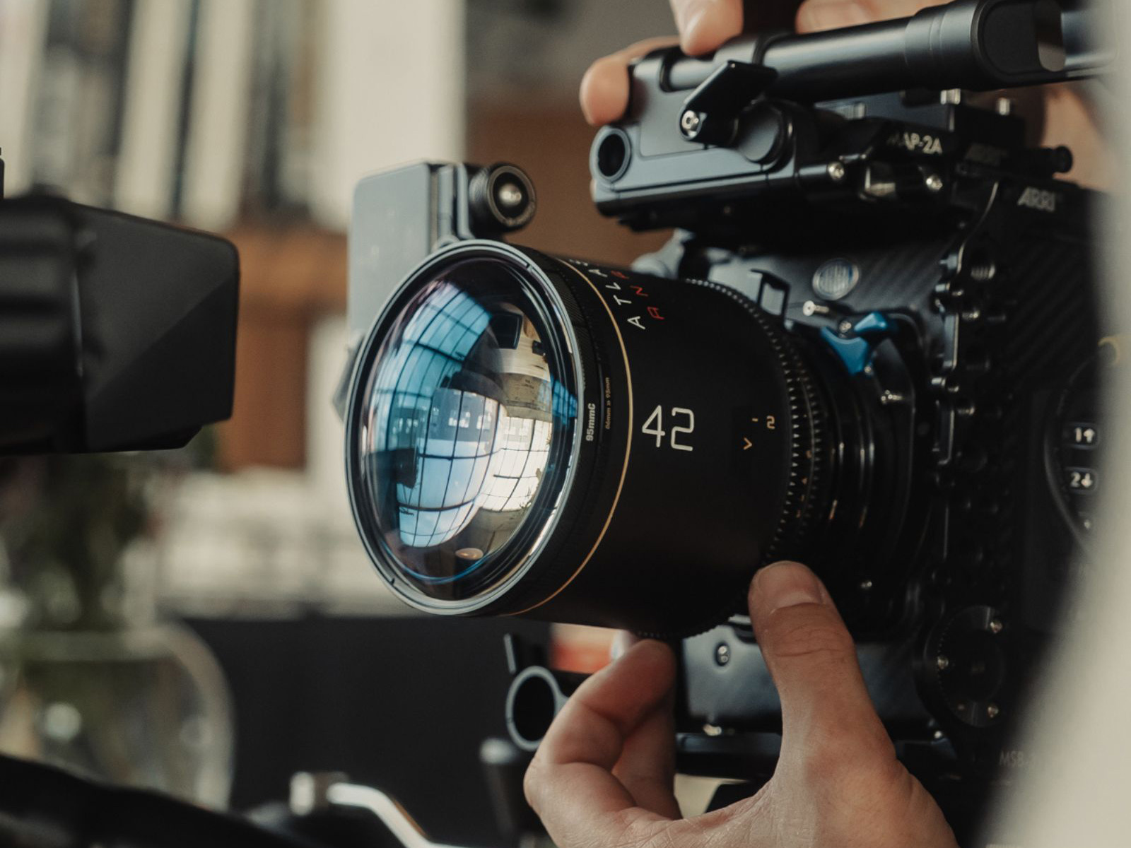 被写体により近づける「SHIFT Diopter フィルター」　レンズの最短撮影距離を短く　3枚セットでPolarProから