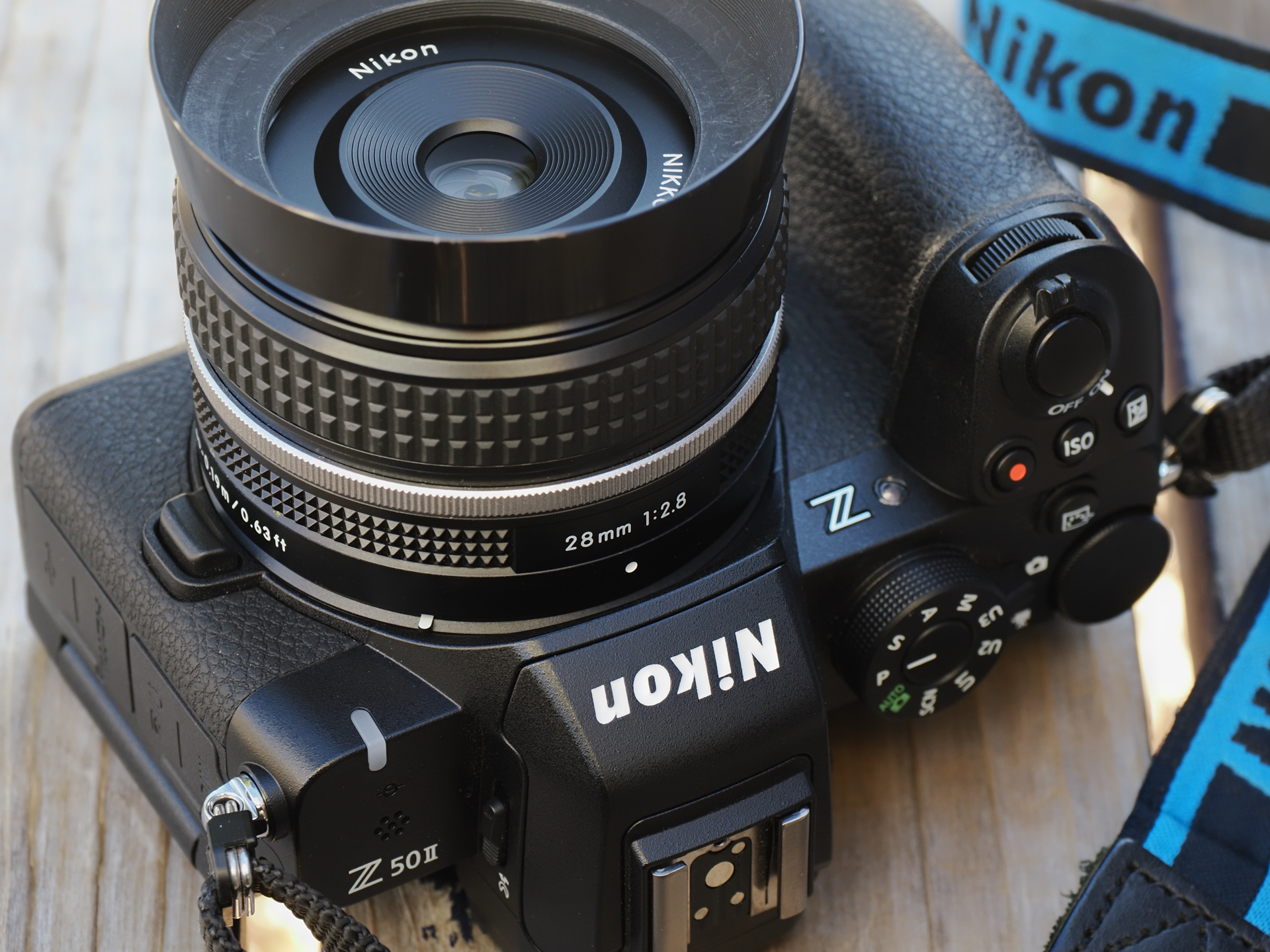 赤城耕一の「アカギカメラ」 第131回：心地よい動作と十分な性能。今年