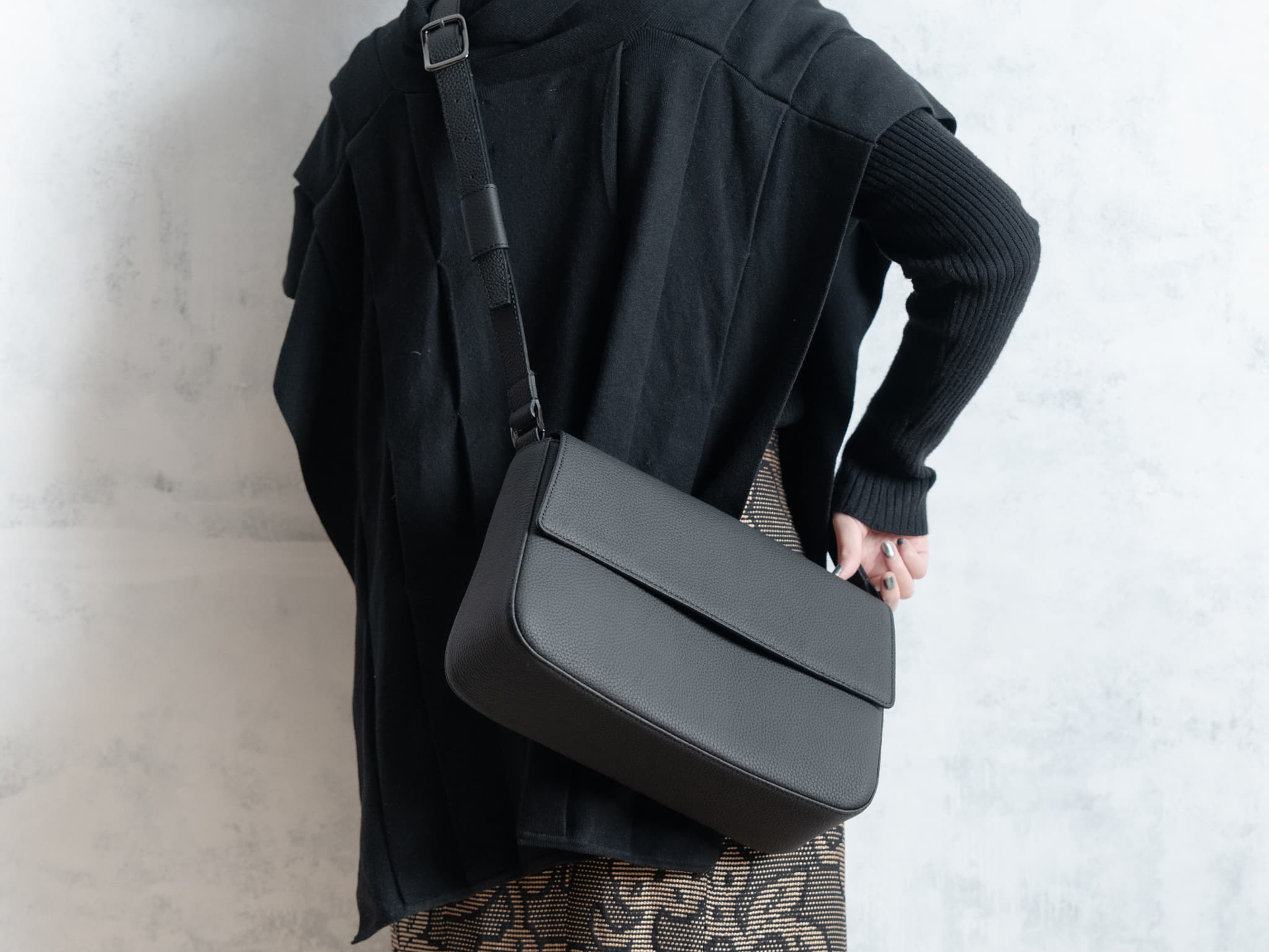 カメラをファッションアイテムの1つに…Map Cameraのオリジナルグッズ　ショルダーバッグ、スカーフ、YOSEMITEストラップの3製品