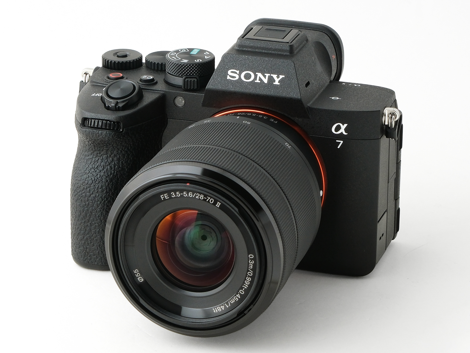 新製品レビュー：ソニー α7 V　部分積層型センサーと画像処理エンジンがもたらす“着実かつ本質的な進化”