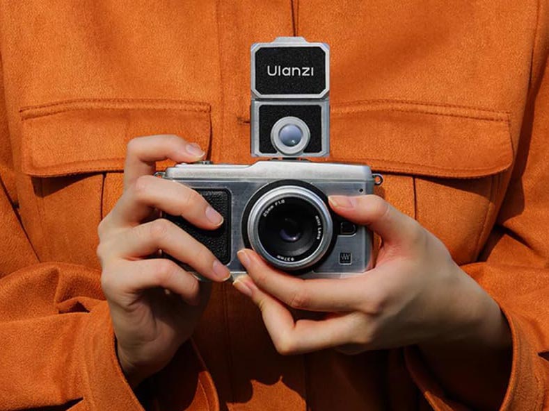 岡嶋和幸の「あとで買う」 1,712点目：ユニークな外付けウエストレベルファインダー - デジカメ Watch