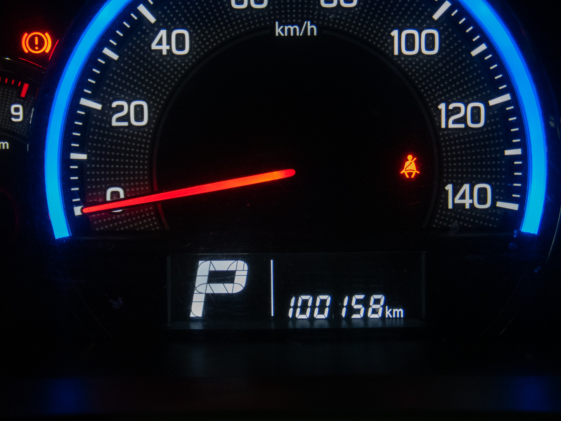 クルマとカメラ、車中泊 愛車が10万kmになりました。「動くホテル」スズキ・エブリイの燃費記録 - デジカメ Watch