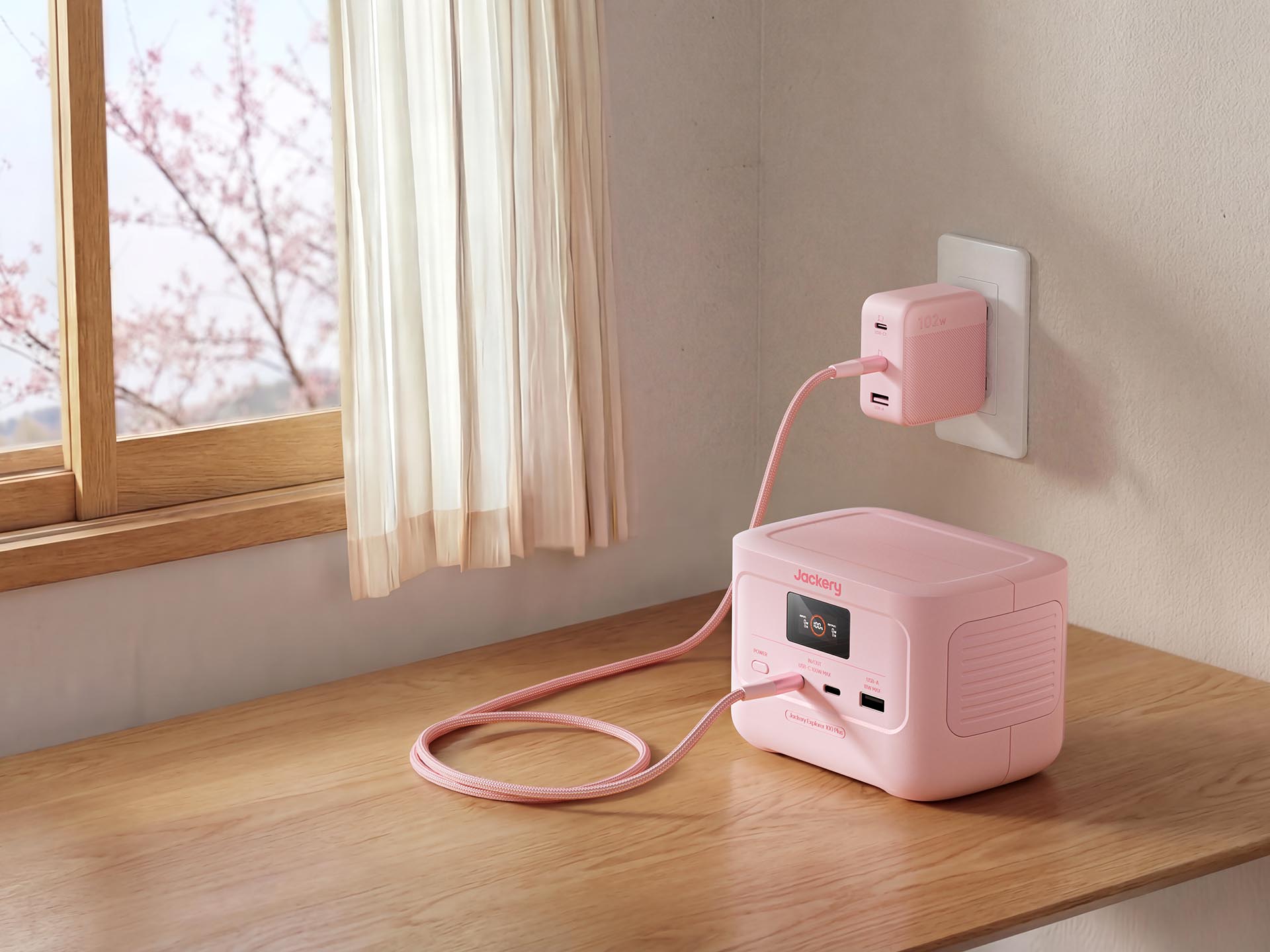 Jackeryの小型ポータブル電源に春限定色「チェリーブロッサム」　