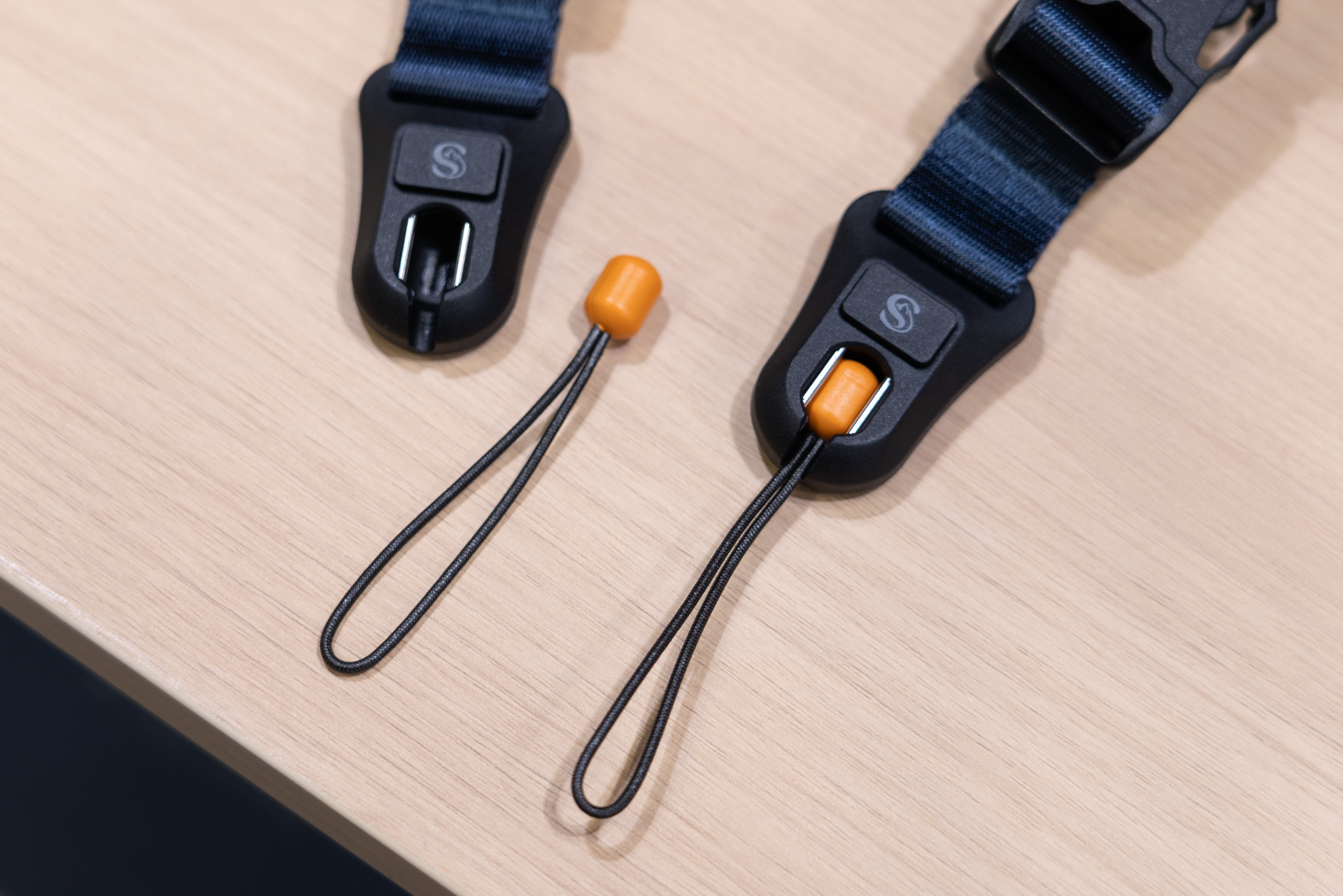 【CP+2026】Summit Creativeからもクイックリリース式のストラップが登場　ねじれ防止機構も採用