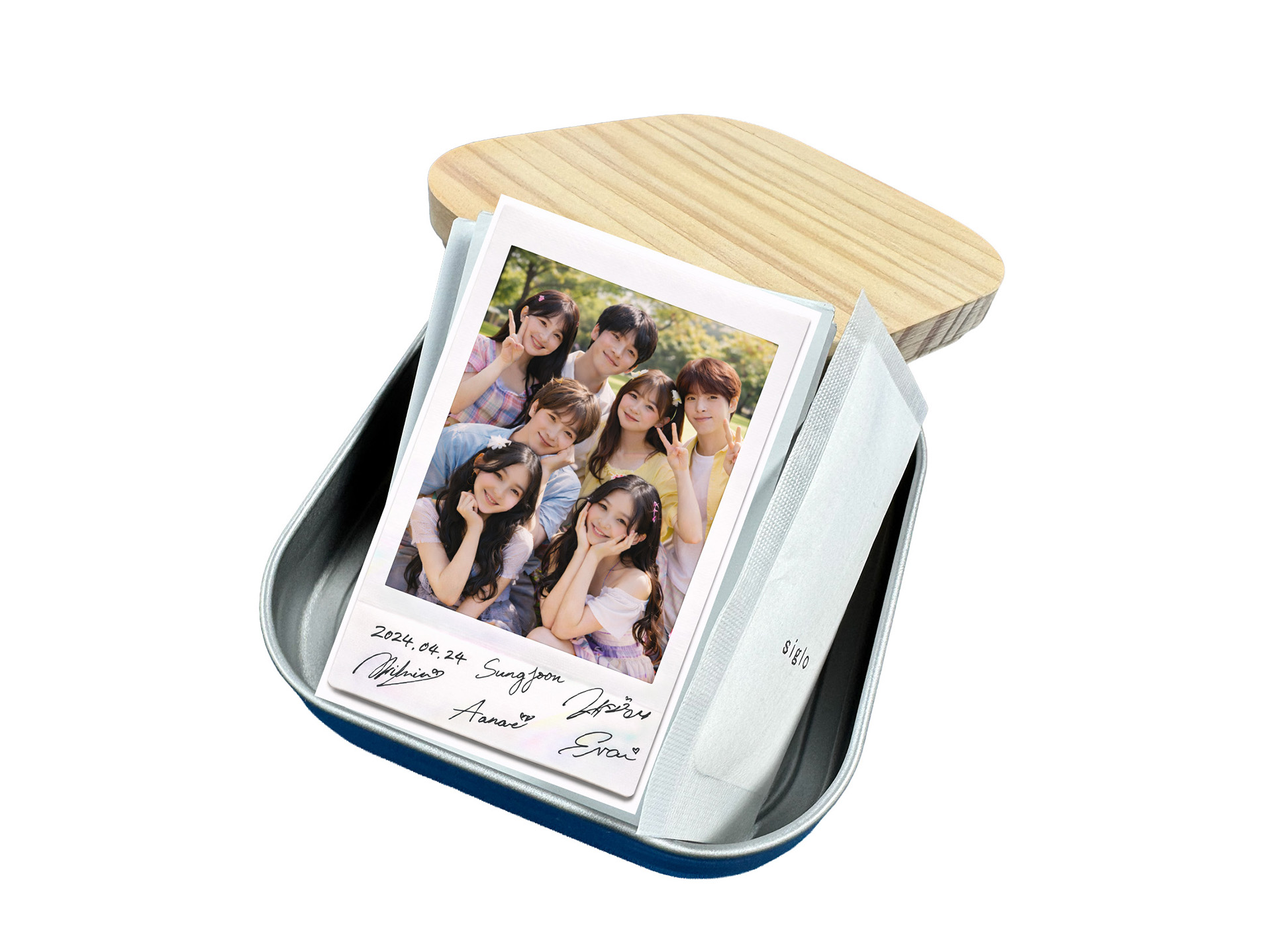 インスタントフィルム特有の劣化を軽減　反り・色変化を抑制　長期保管を可能に