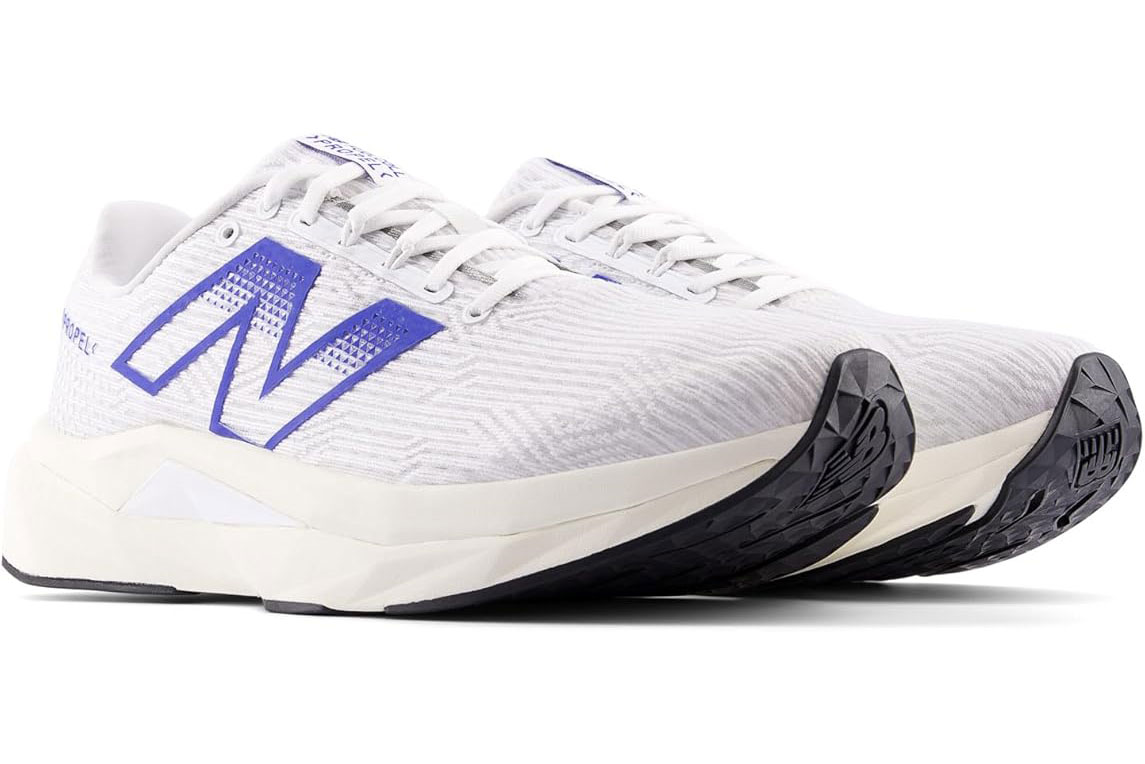 厳選】本日のお買い得商品】ニューバランスのランニングシューズが