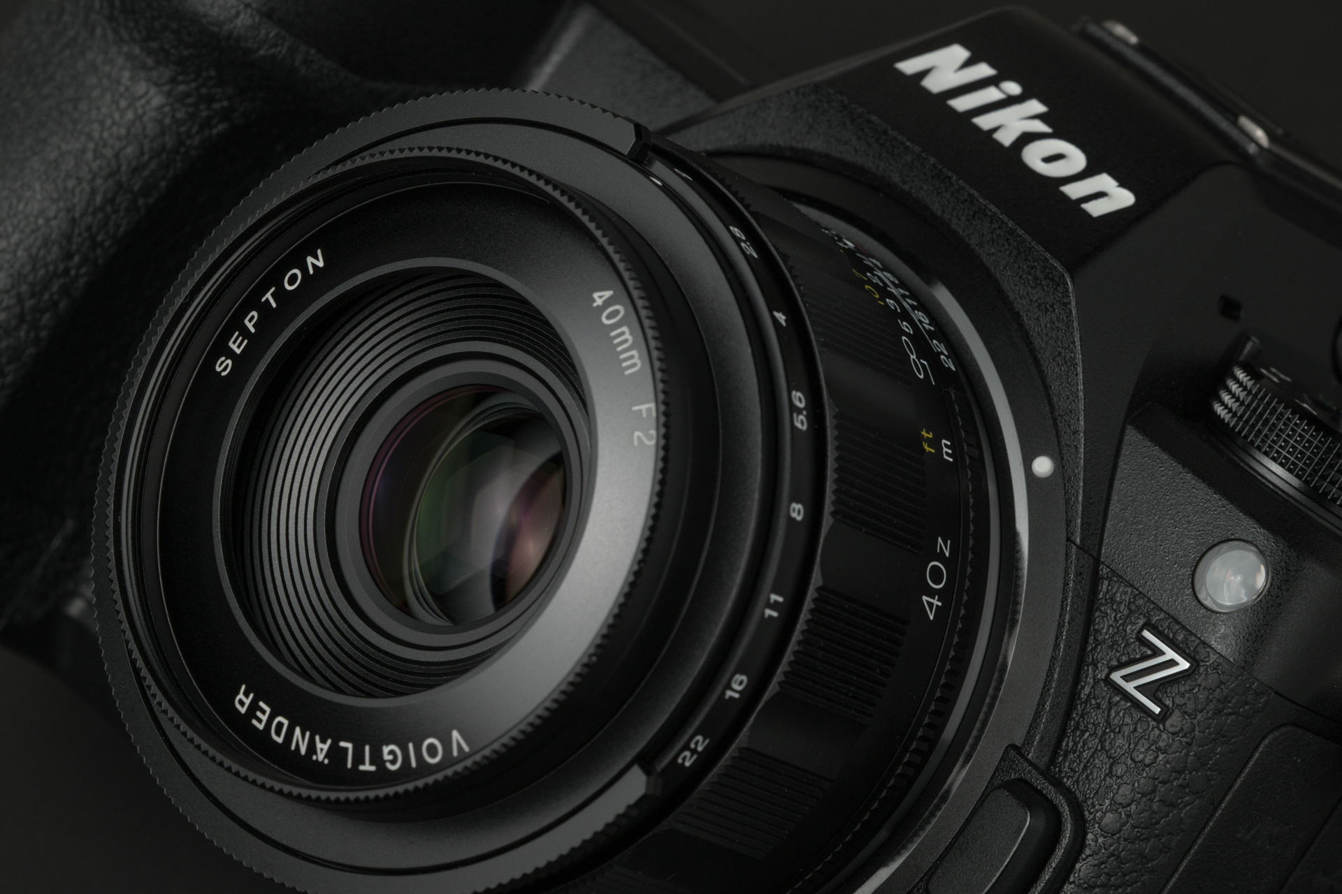 交換レンズレビュー：フォクトレンダー SEPTON 40mm F2 Aspherical　いにしえの7枚構成を意識　MFレンズ初心者にも