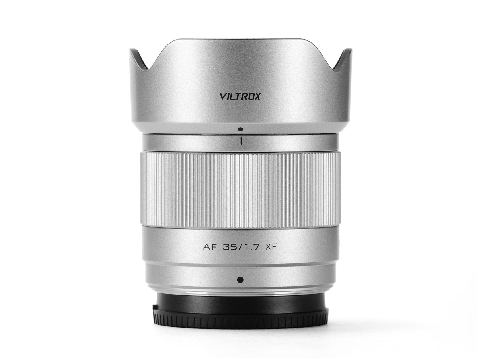 ViltroxのXマウント用「AF 35mm F1.7 AIR」にシルバーモデル　