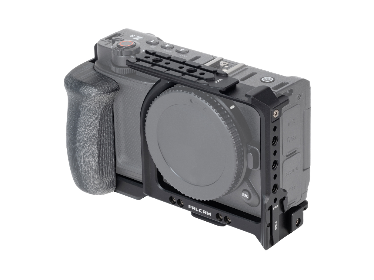 ニコン「ZR」専用のカメラケージ、FALCAMから　着脱式グリップを装着可能　左手用のサイドハンドルも