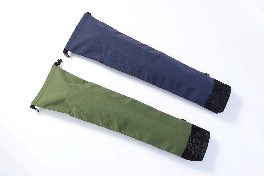 デジカメアイテム丼：自由度・快適性に優れたKANI「ロールトップ型三脚バッグ」を使ってみた　