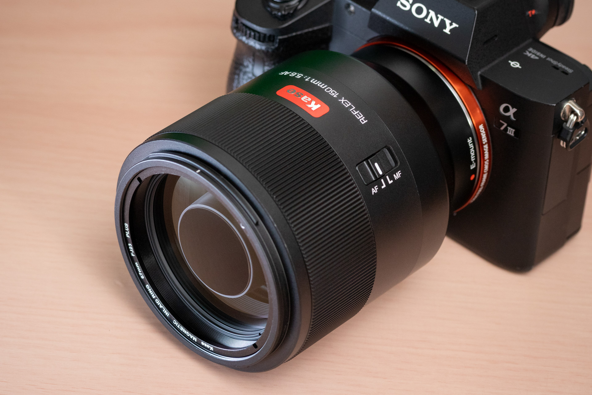 交換レンズレビュー：Kase REFLEX 150mm F5.6 AF　希少な「オートフォーカス対応」のレフレックスレンズ