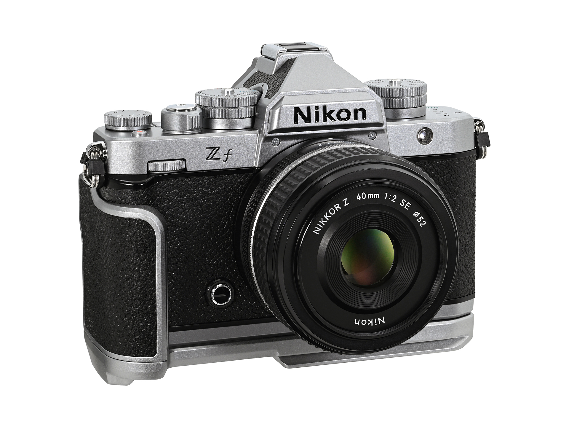 ニコン「Zf」純正グリップに新色シルバー　ボディと統一感のあるデザイン　底面はアルカスイス互換形状