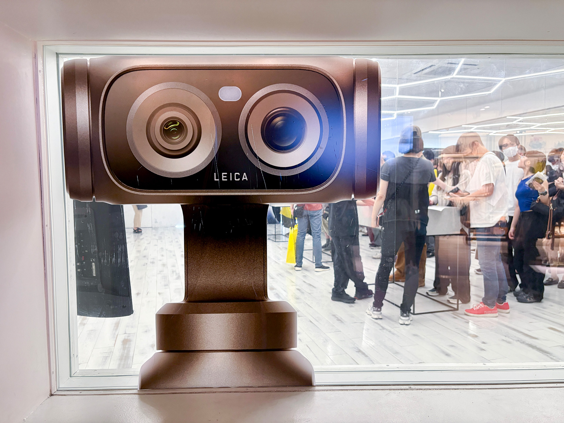 デジカメ動画Watch：「Insta360 Luna Ultra」ファーストインプレッション ついに発売日が決定！ 2眼搭載のジンバルカメラ