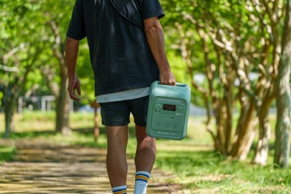 BLUETTIから1,000Whクラス最軽量級のポータブル電源　