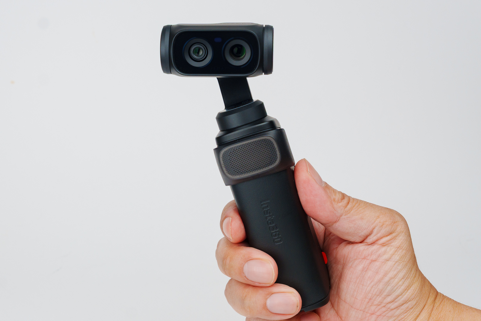 デジカメ動画Watch:スマホライターが「Insta360 Luna Ultra」を買った理由 ジンバルカメラならではのメリットとは?
